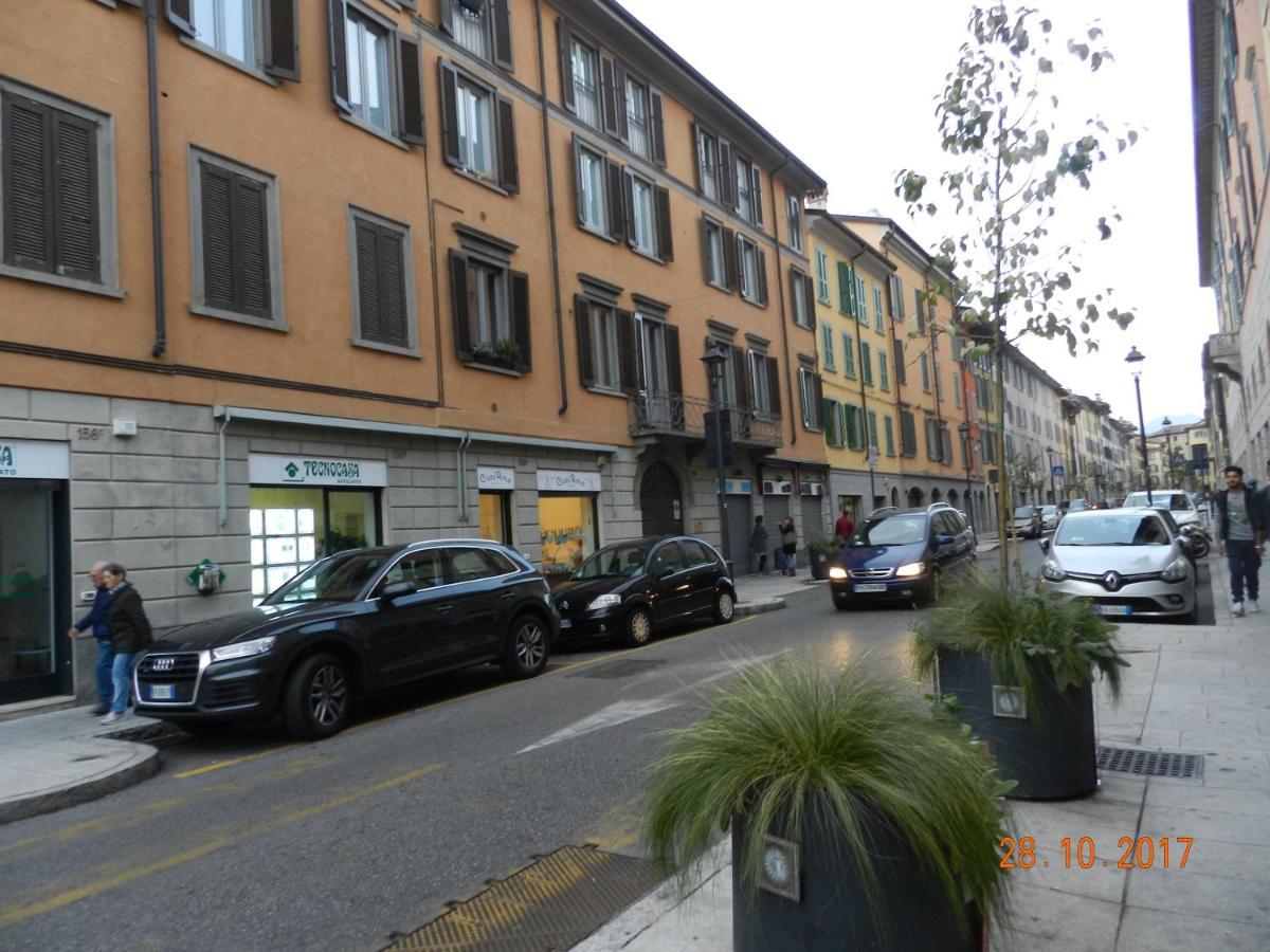 Apartamento Bergamo Center Exterior foto
